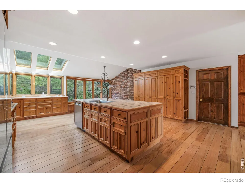 543 Linden Park Drive Boulder, CO 80304
