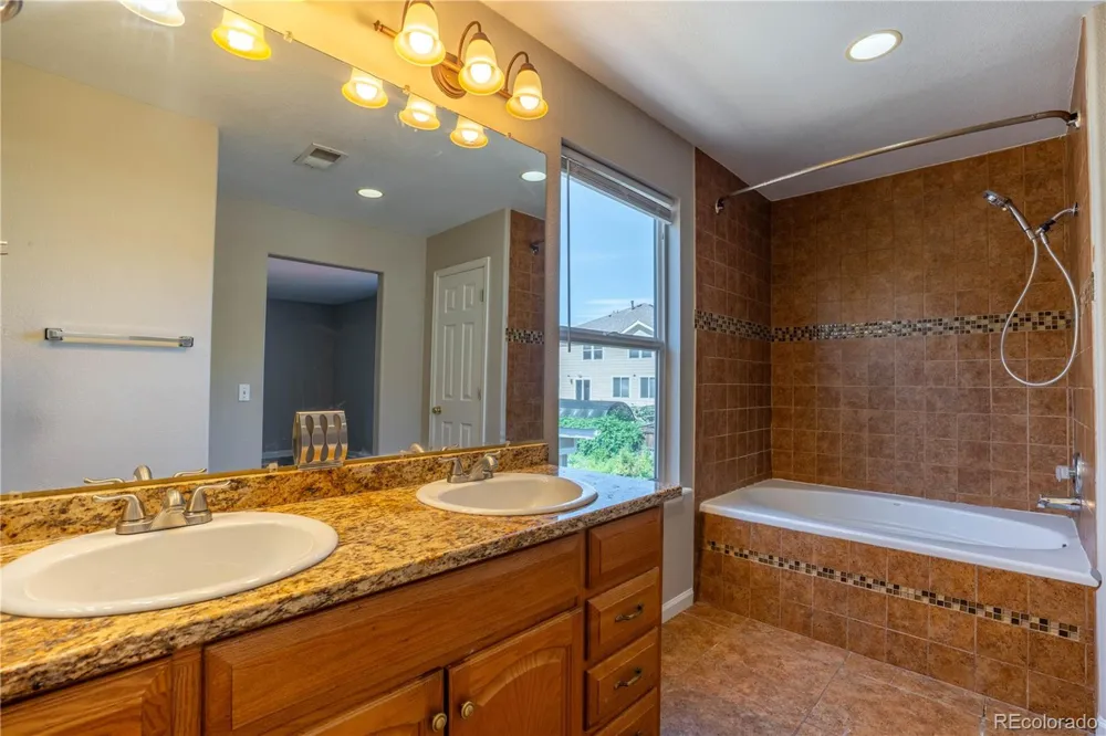 19365 E Lasalle Place Aurora, CO 80013