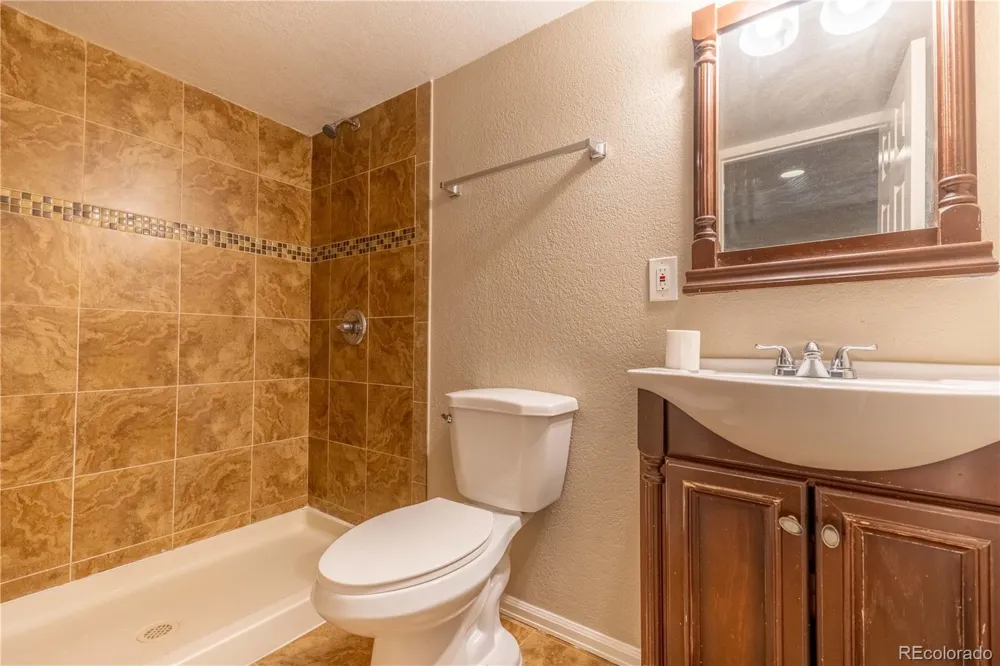 19365 E Lasalle Place Aurora, CO 80013