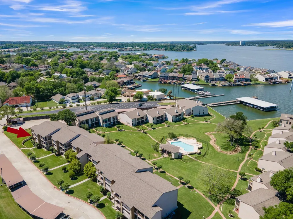 301 Lakeview Terrace Conroe, TX 77356