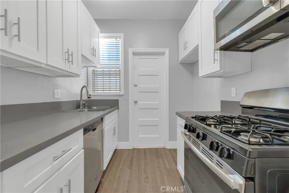 1211 Magnolia Avenue Long Beach, CA 90813