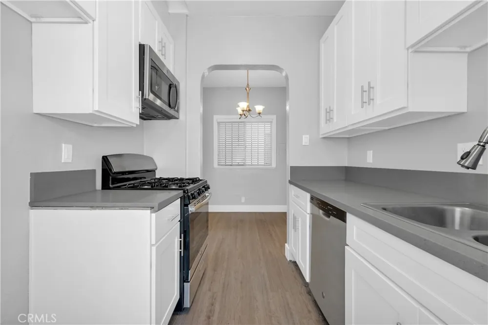 1211 Magnolia Avenue Long Beach, CA 90813