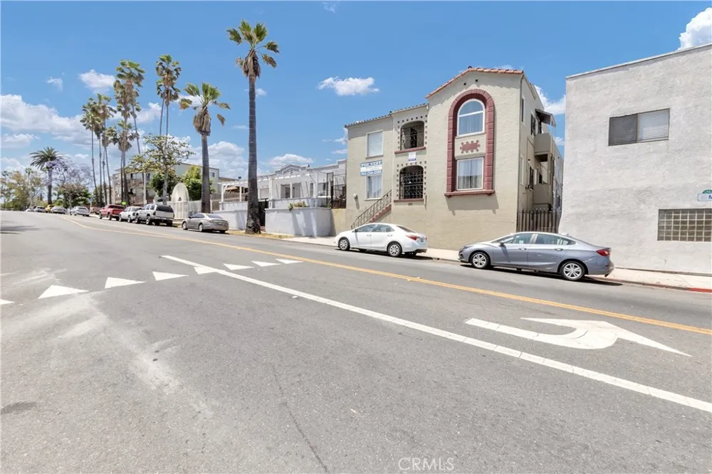 1211 Magnolia Avenue Long Beach, CA 90813