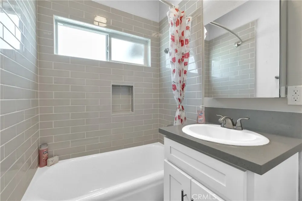 1211 Magnolia Avenue Long Beach, CA 90813