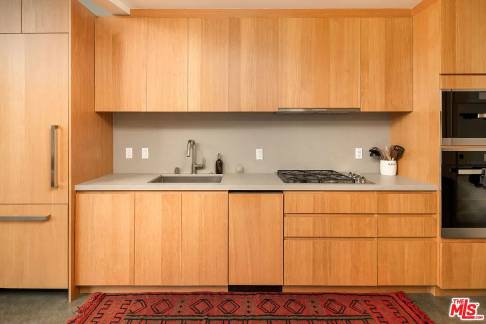 1851 Lobdell Place Los Angeles, CA 90026