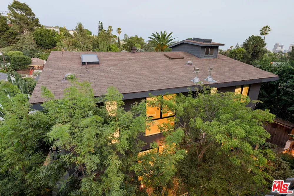 1851 Lobdell Place Los Angeles, CA 90026