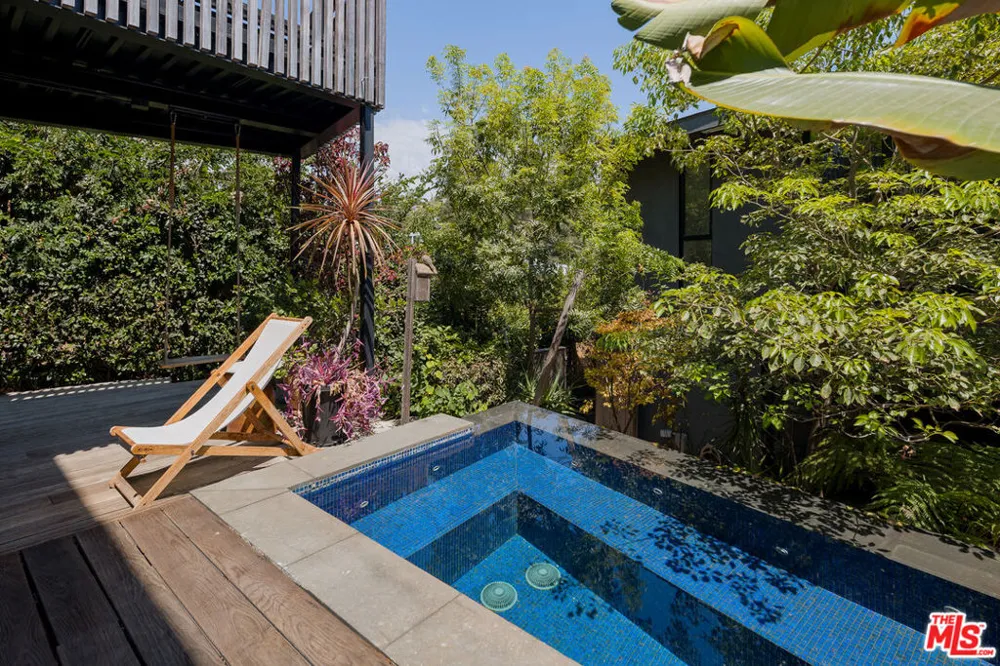 1851 Lobdell Place Los Angeles, CA 90026