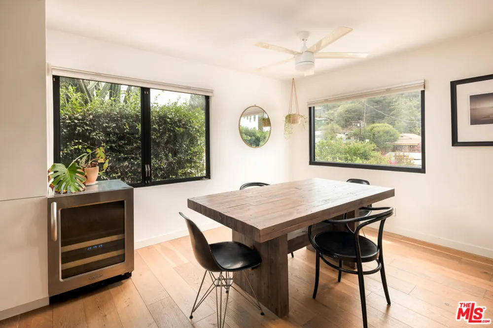 1851 Lobdell Place Los Angeles, CA 90026