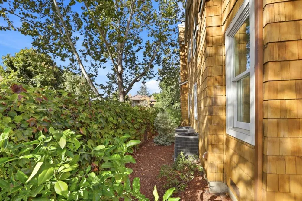 1484 Rosecrest Terrace San Jose, CA 95126