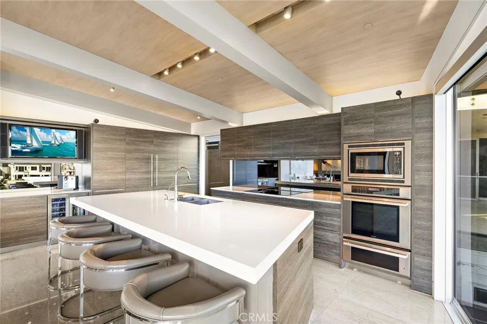 232 Hazel Corona del Mar, CA 92625