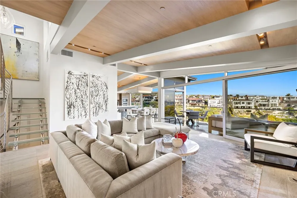 232 Hazel Corona del Mar, CA 92625