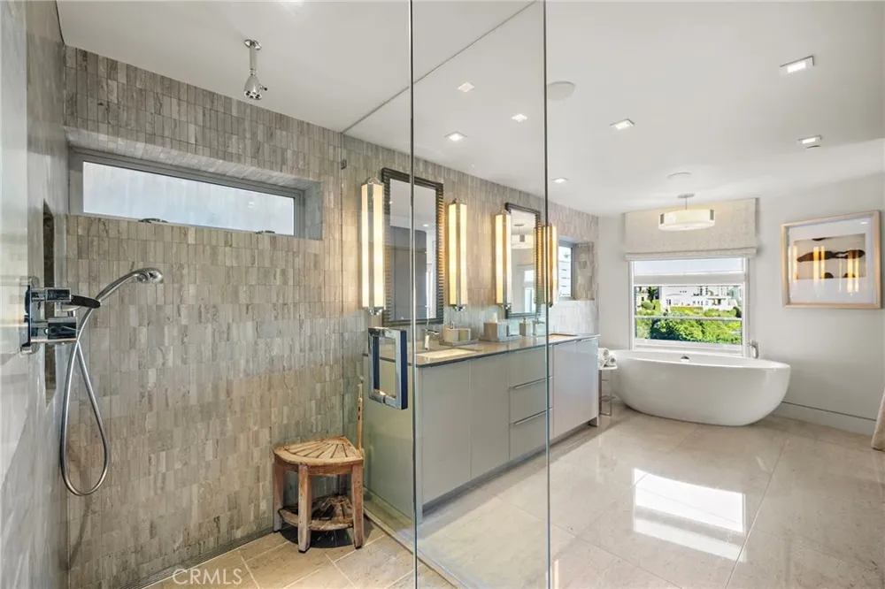 232 Hazel Corona del Mar, CA 92625