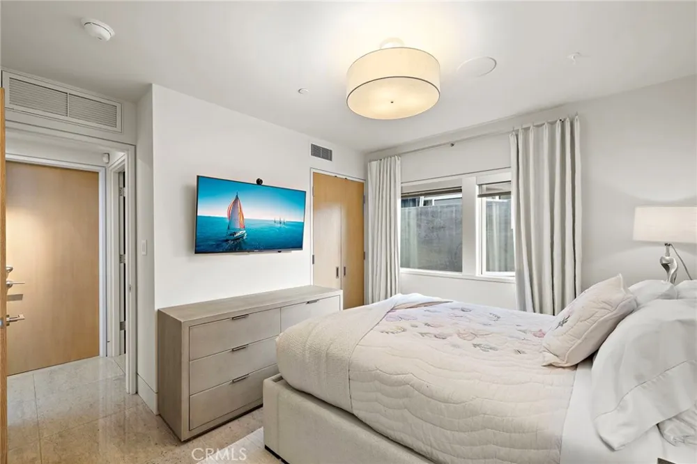 232 Hazel Corona del Mar, CA 92625