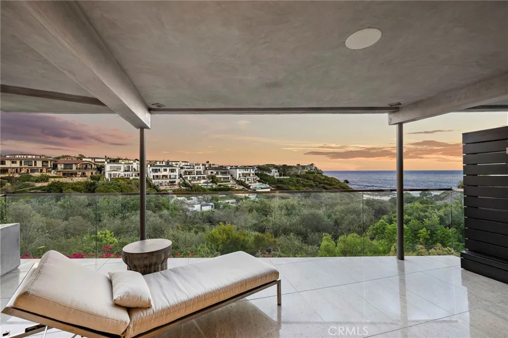 232 Hazel Corona del Mar, CA 92625
