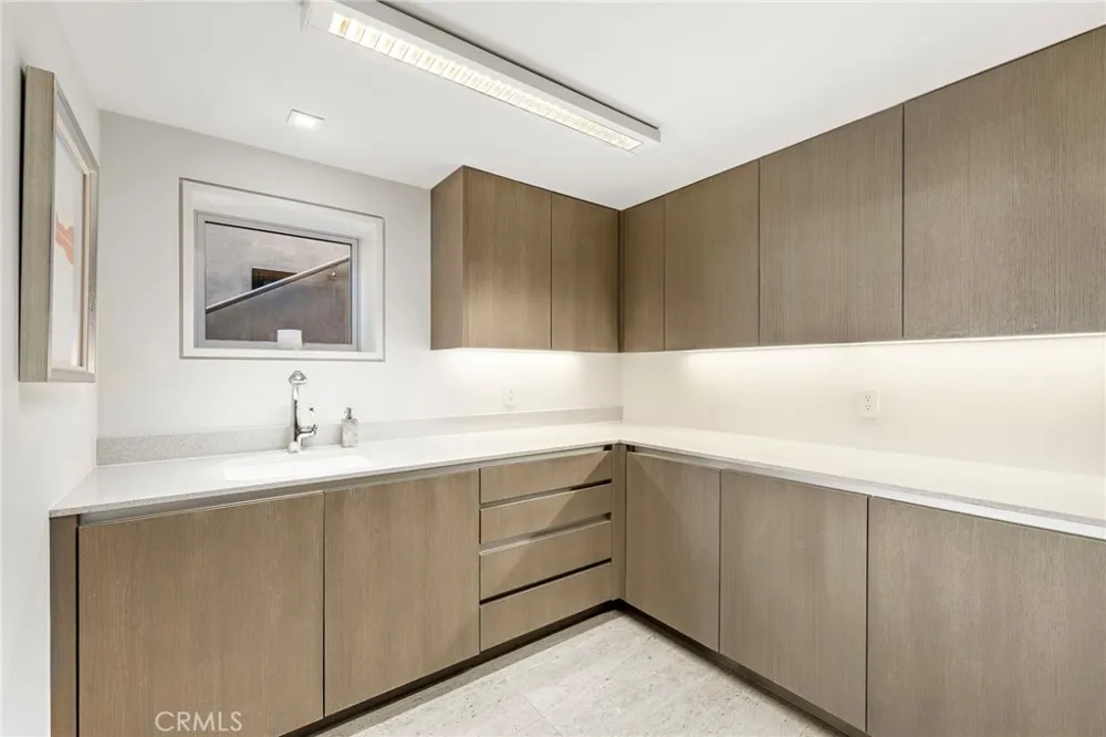 232 Hazel Corona del Mar, CA 92625