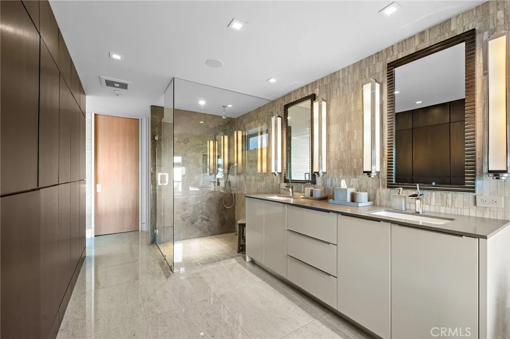 232 Hazel Corona del Mar, CA 92625
