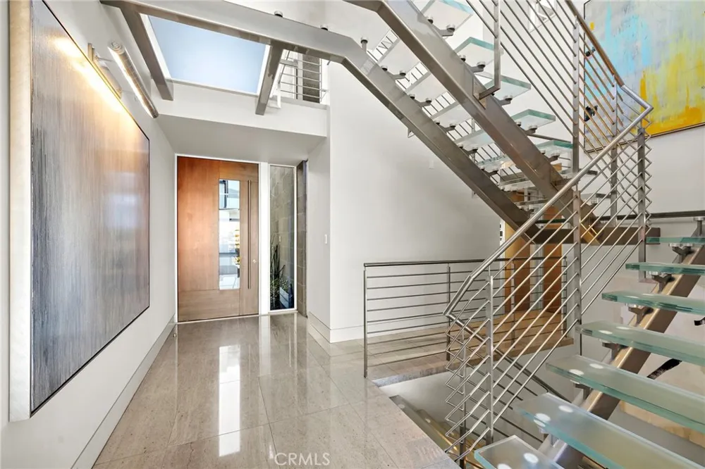 232 Hazel Corona del Mar, CA 92625