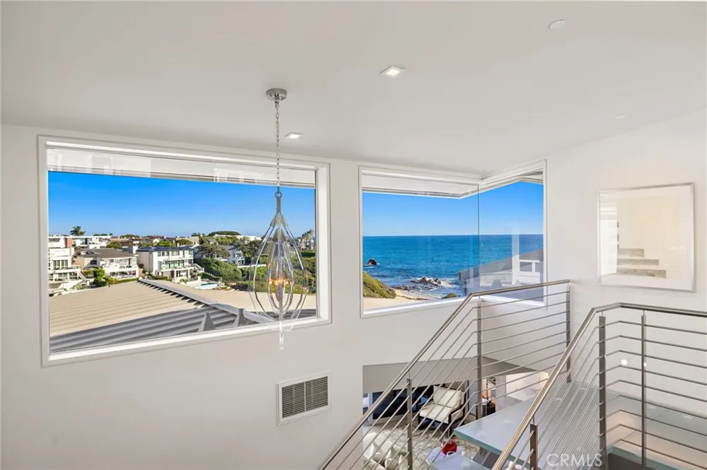 232 Hazel Corona del Mar, CA 92625