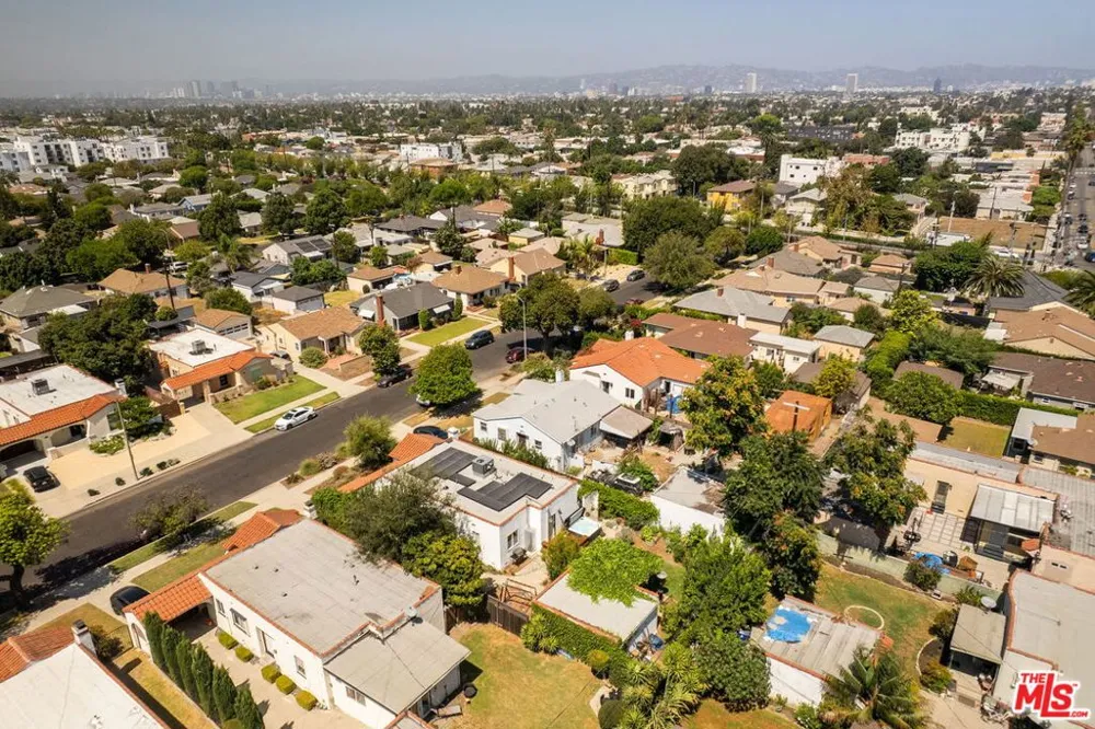 3536 West Boulevard Los Angeles, CA 90016