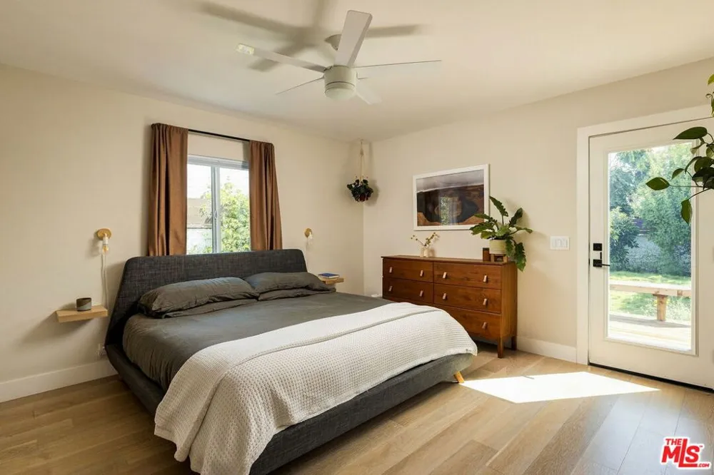 3536 West Boulevard Los Angeles, CA 90016