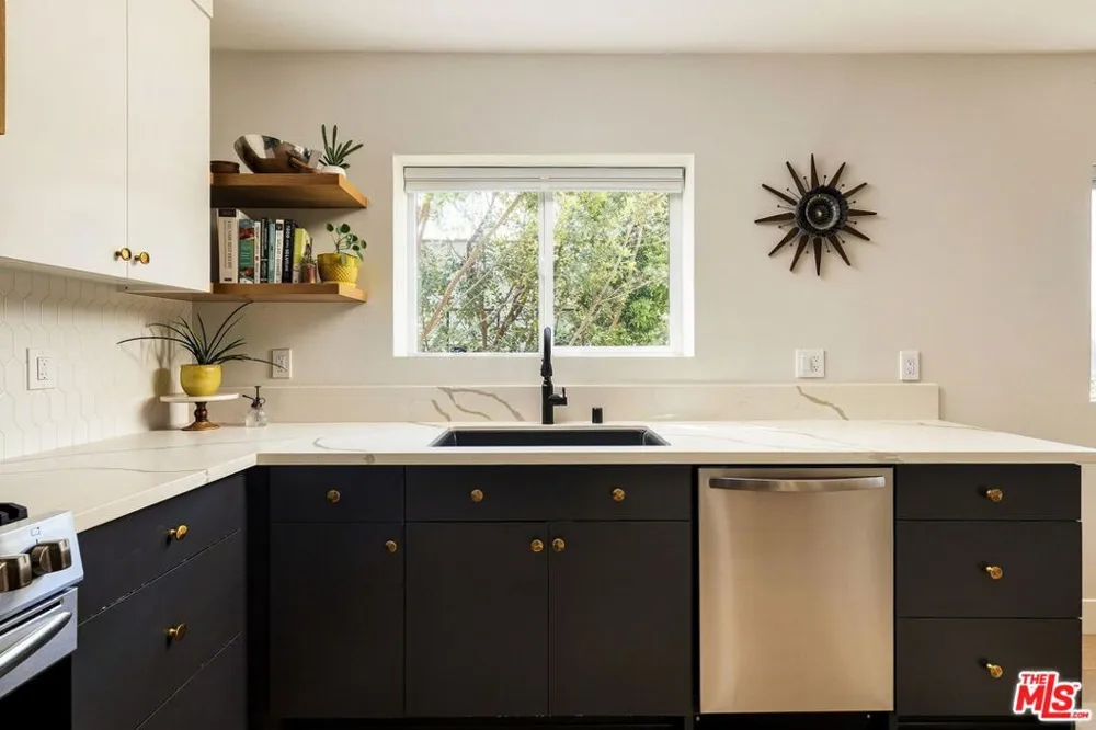 3536 West Boulevard Los Angeles, CA 90016