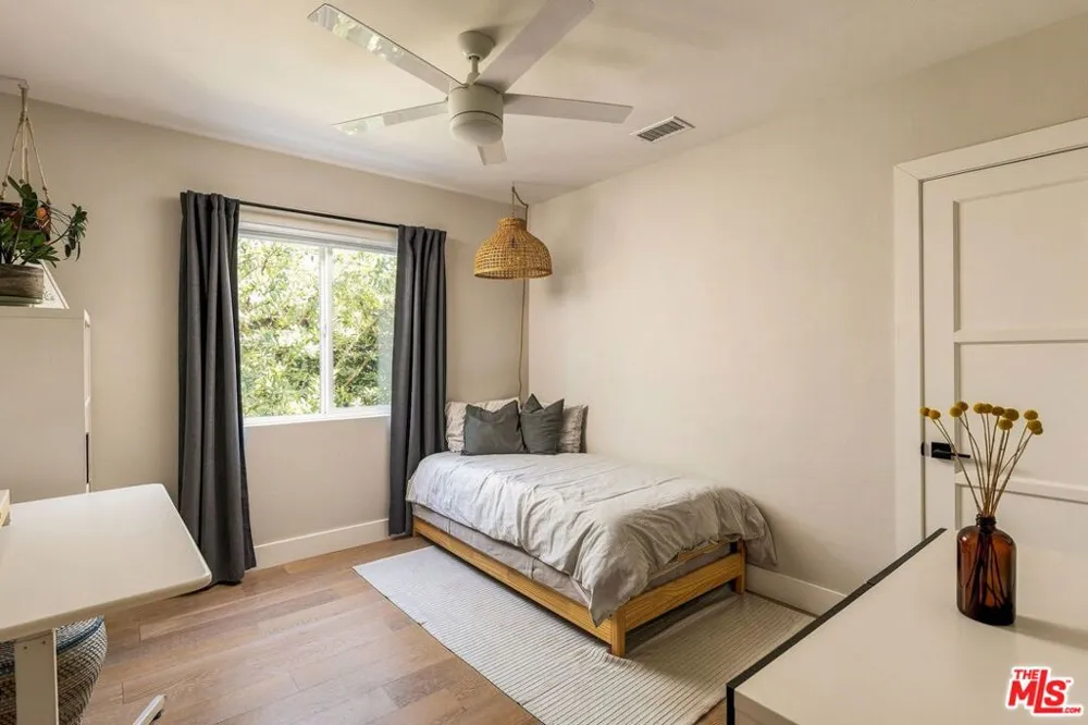 3536 West Boulevard Los Angeles, CA 90016