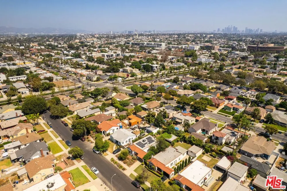 3536 West Boulevard Los Angeles, CA 90016