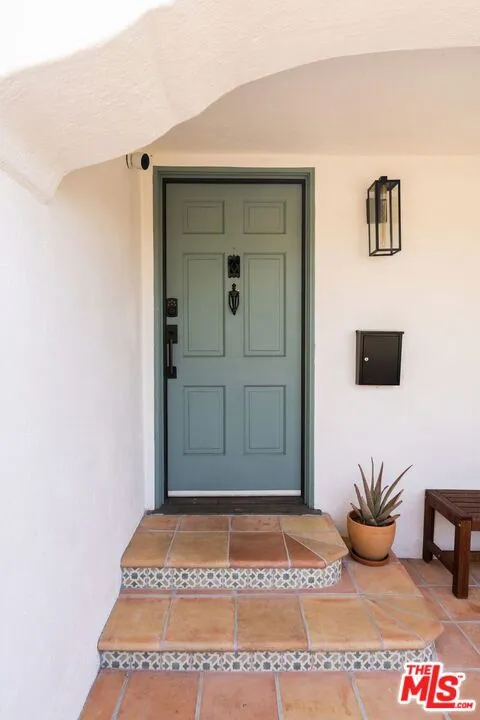 3536 West Boulevard Los Angeles, CA 90016