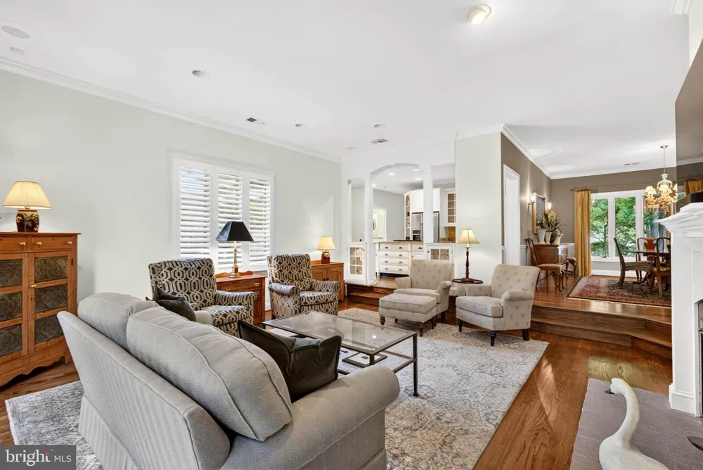 18 SEMINARY DRIVE Lutherville Timonium, MD 21093