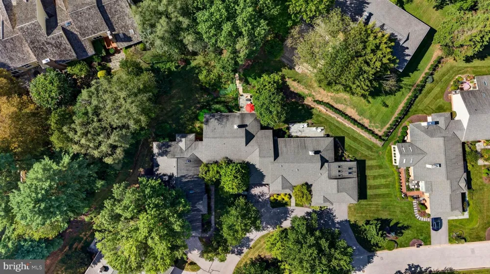 18 SEMINARY DRIVE Lutherville Timonium, MD 21093