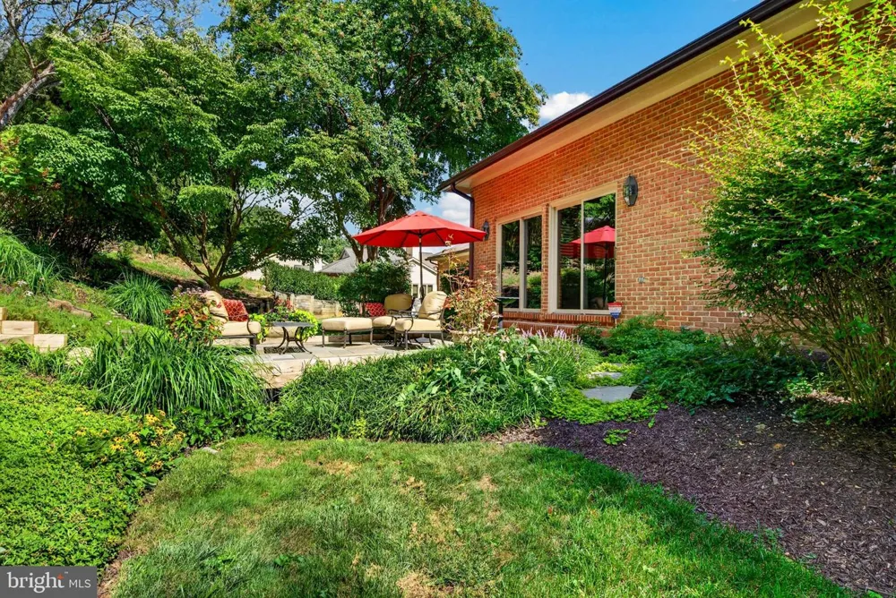 18 SEMINARY DRIVE Lutherville Timonium, MD 21093