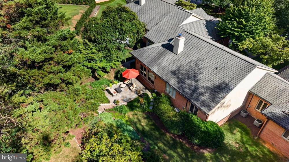 18 SEMINARY DRIVE Lutherville Timonium, MD 21093