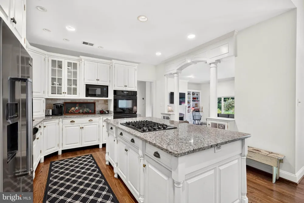 18 SEMINARY DRIVE Lutherville Timonium, MD 21093