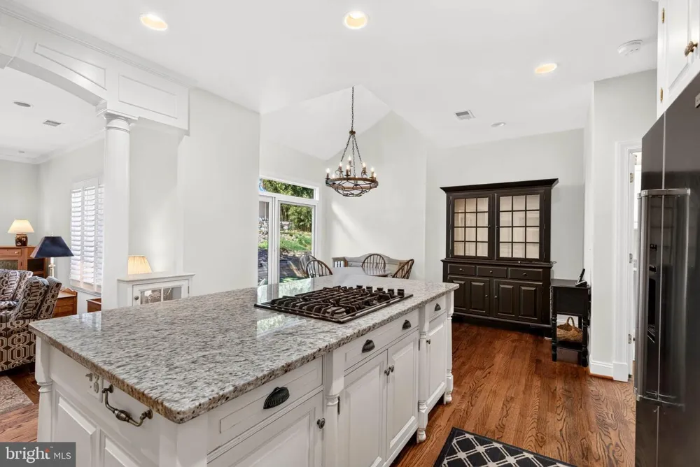 18 SEMINARY DRIVE Lutherville Timonium, MD 21093