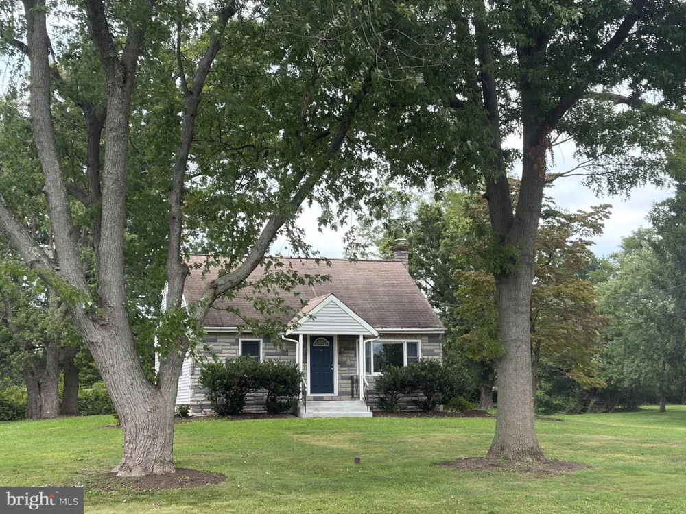 1538 GREEN LANE ROAD #A Lansdale, PA 19446