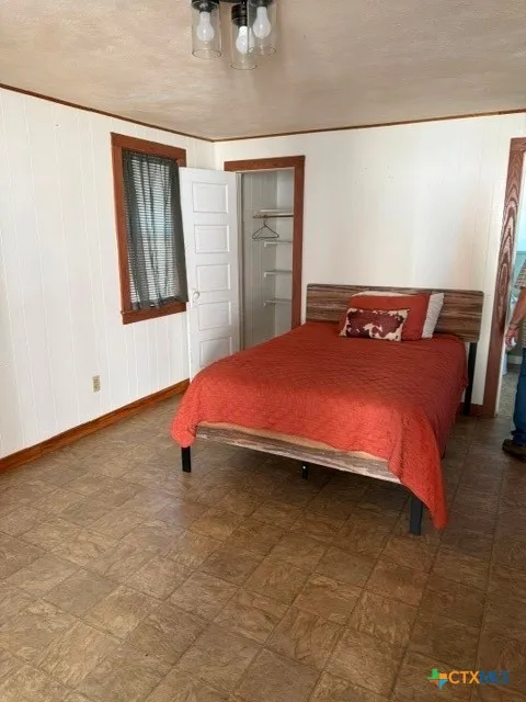 215 Houston Avenue Cameron, TX 76520