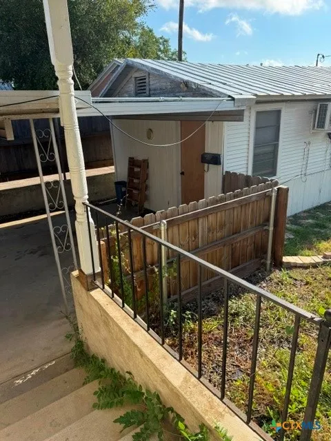 215 Houston Avenue Cameron, TX 76520