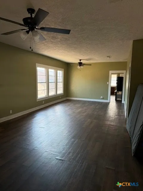 215 Houston Avenue Cameron, TX 76520