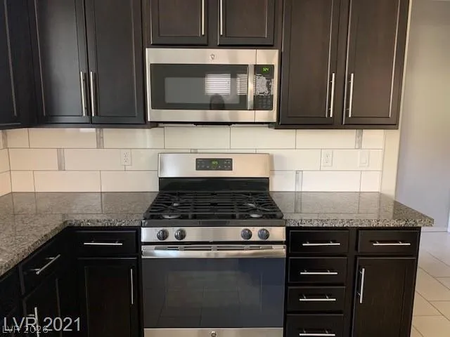 9584 Abbey Pond Avenue Las Vegas, NV 89148