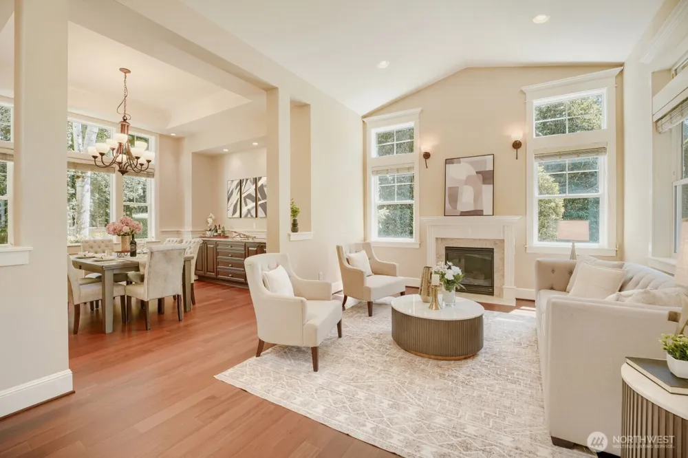 13042 NE 8th Street Bellevue, WA 98005