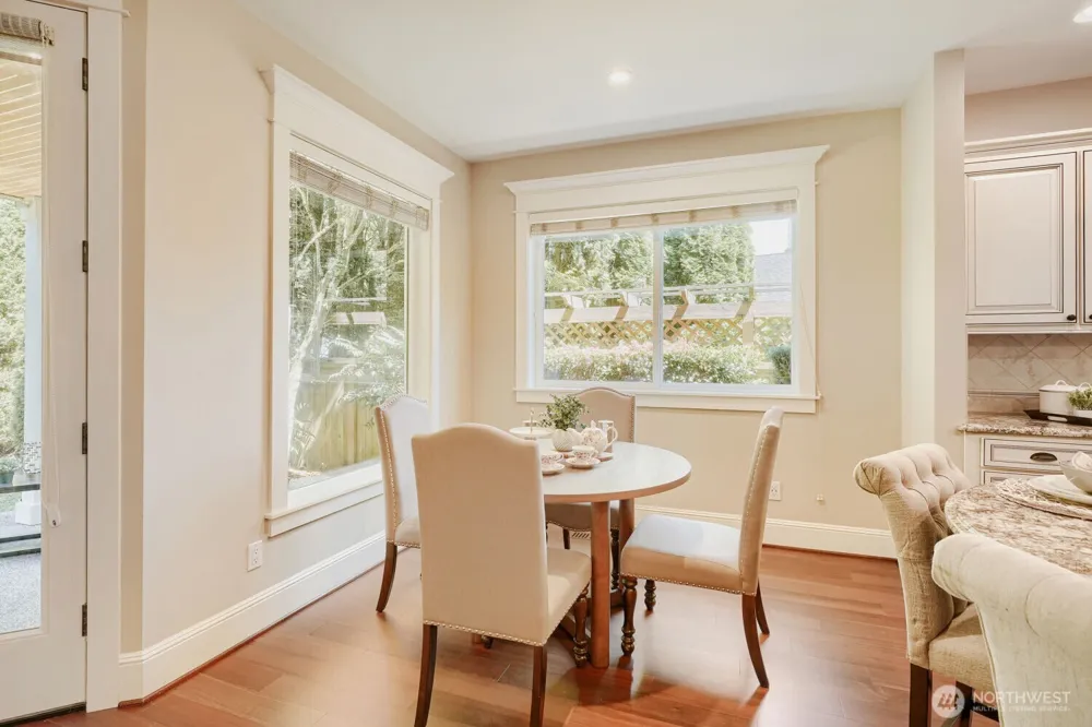 13042 NE 8th Street Bellevue, WA 98005