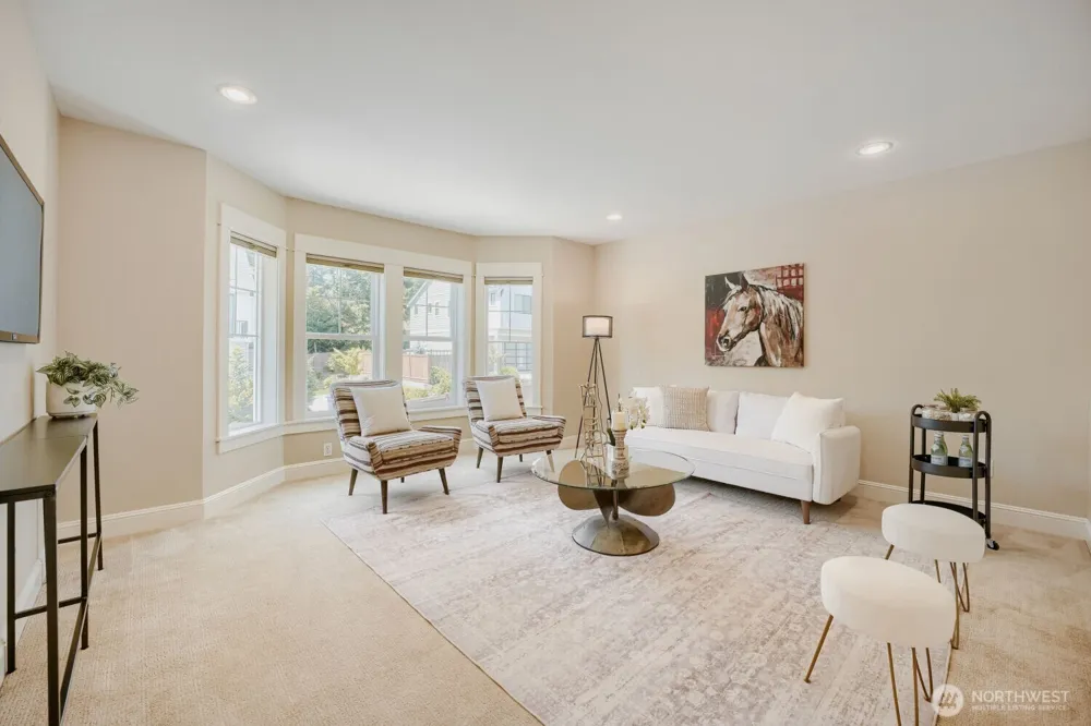 13042 NE 8th Street Bellevue, WA 98005