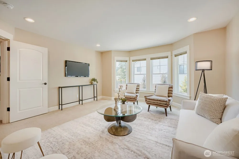 13042 NE 8th Street Bellevue, WA 98005