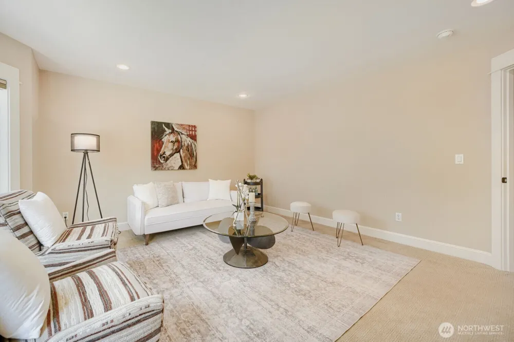 13042 NE 8th Street Bellevue, WA 98005
