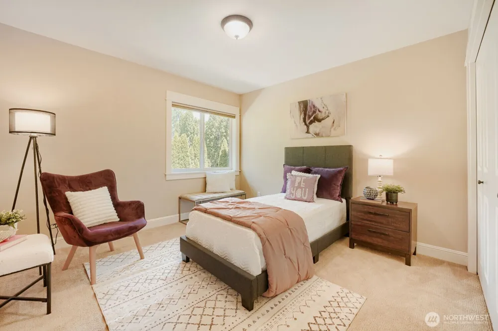 13042 NE 8th Street Bellevue, WA 98005