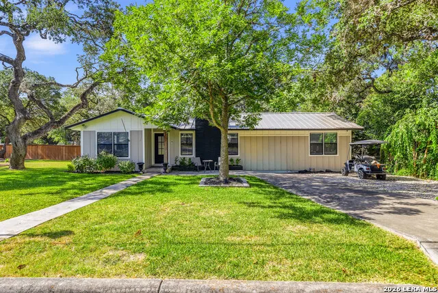 227 W HIGHLAND DR Boerne, TX 78006