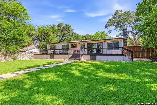 227 W HIGHLAND DR Boerne, TX 78006