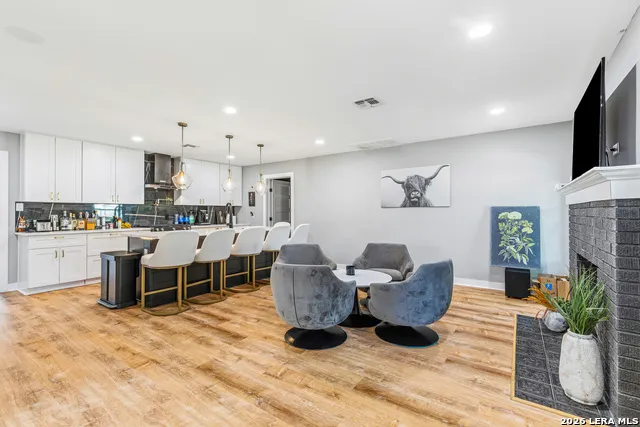 227 W HIGHLAND DR Boerne, TX 78006