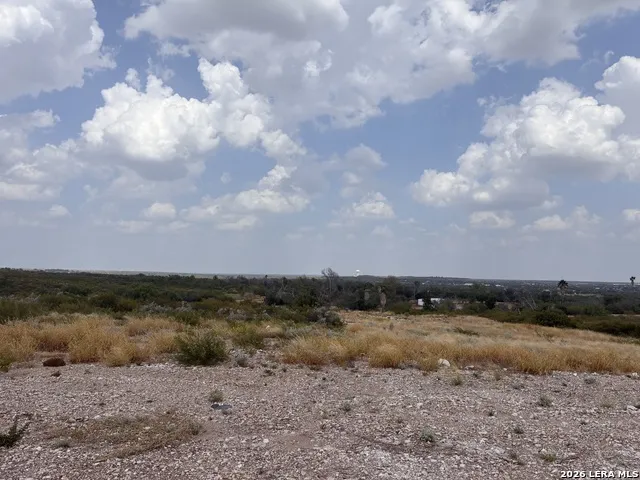 368 Paseo Del Lago Eagle Pass, TX 78852