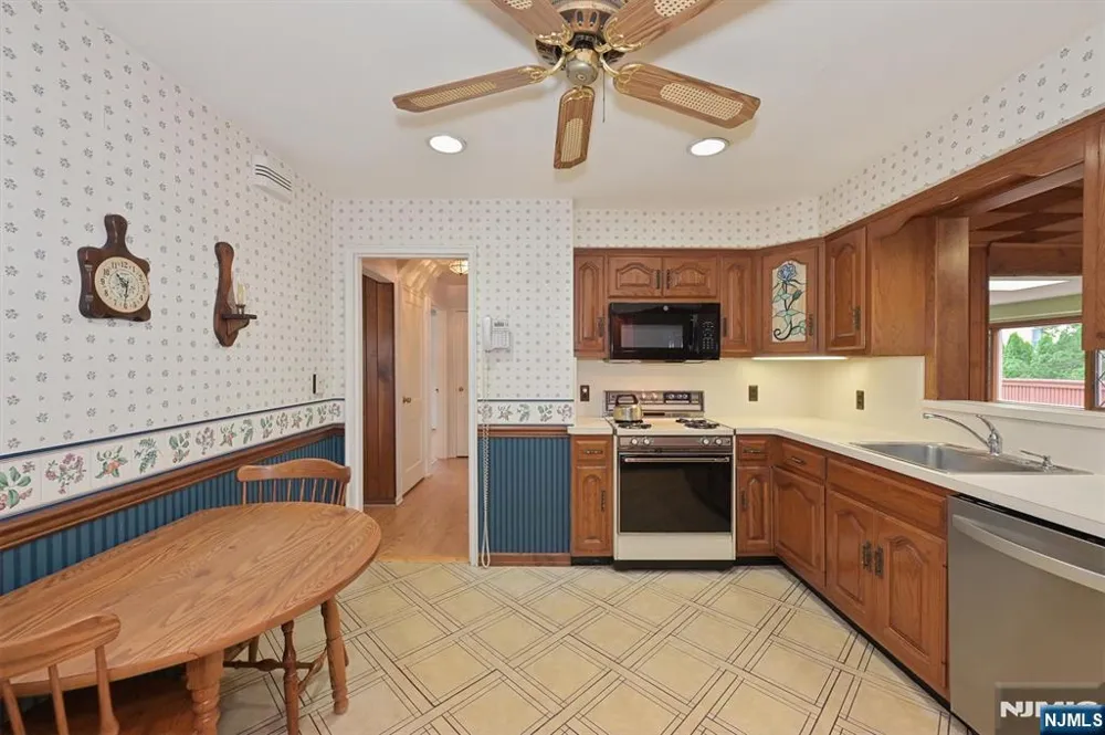 39-18 Jasper Road Fair Lawn, NJ 07410